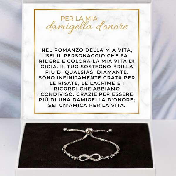 Bracciale con il pendente che simboleggia l'infinito